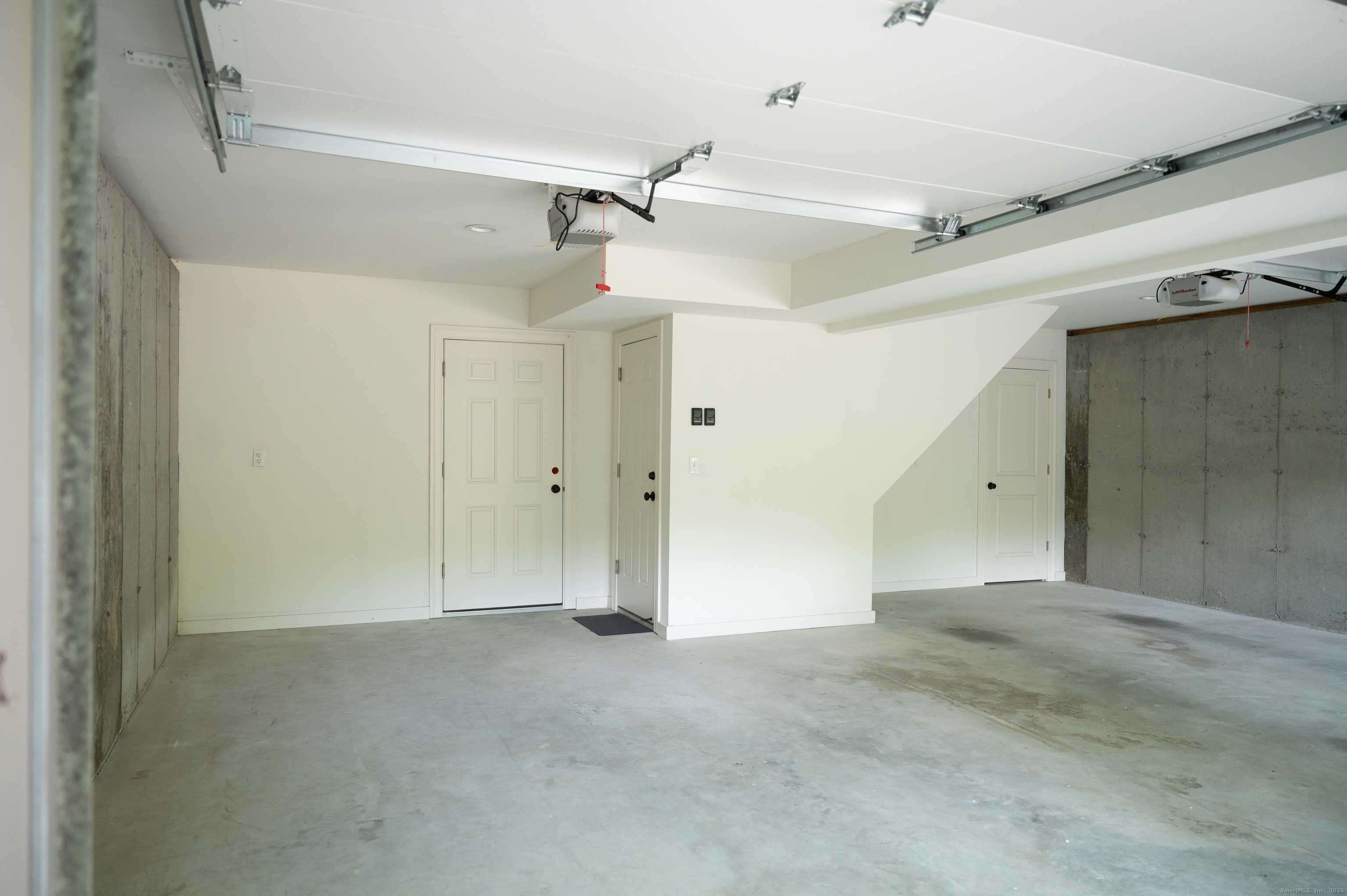 159 East Litchfield Road