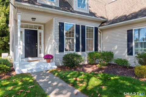 Photo of 10 Chelsea Place #10, Avon, CT 06001 (MLS # 24211248)