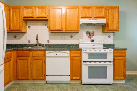 Tiny photo for 150 Forest Road #6, Milford, CT 06461 (MLS # 24133569)