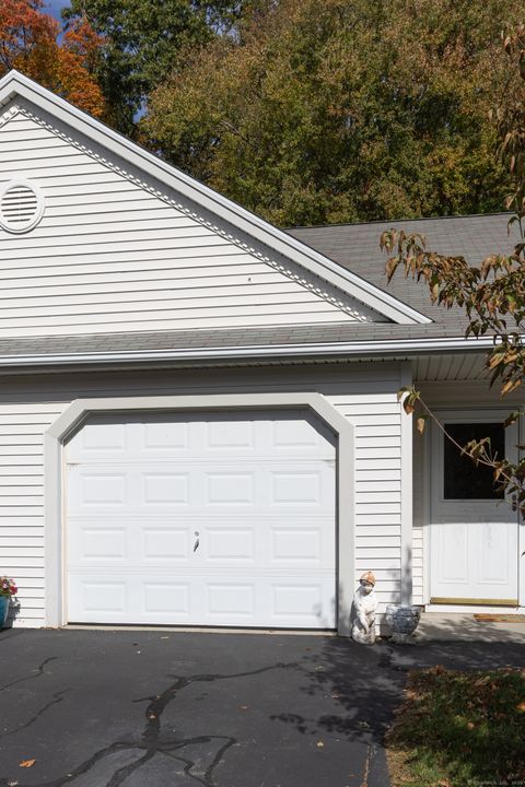 Tiny photo for 150 Forest Road #6, Milford, CT 06461 (MLS # 24133569)