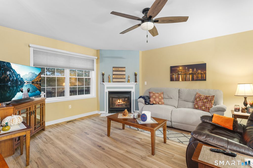 Photo of 5003 Heartwood Lane #5003, Danbury, CT 06811 (MLS # 24144148)