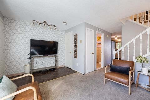 Tiny photo for 198 Bradley Avenue #APT 9, Waterbury, CT 06708 (MLS # 24134428)