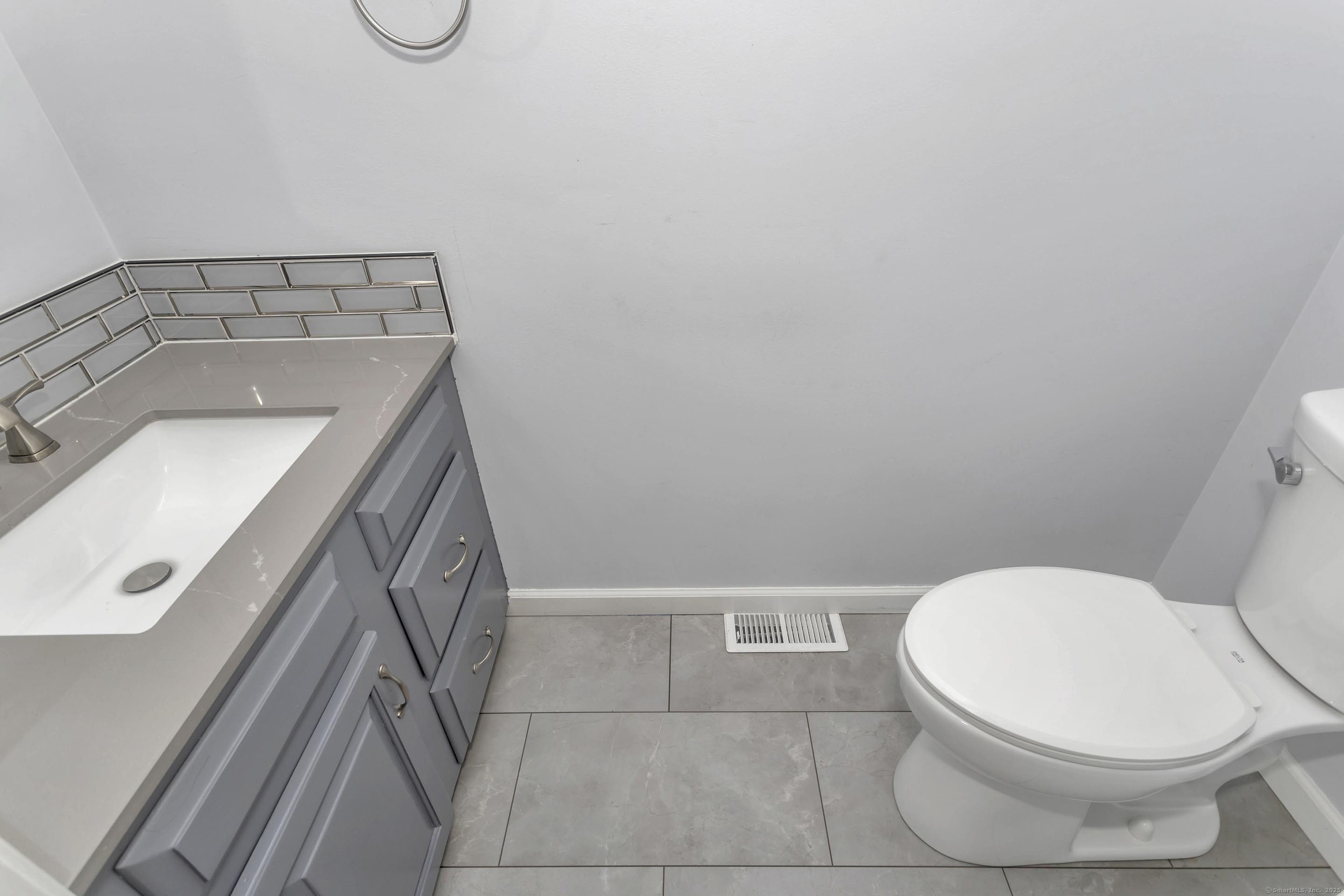 54 Oldefield Farms #54, Enfield, Connecticut image 12