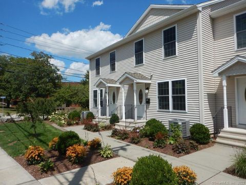 Condo For Rent - 1 Hamilton Street #3<br/> New London, CT 06320