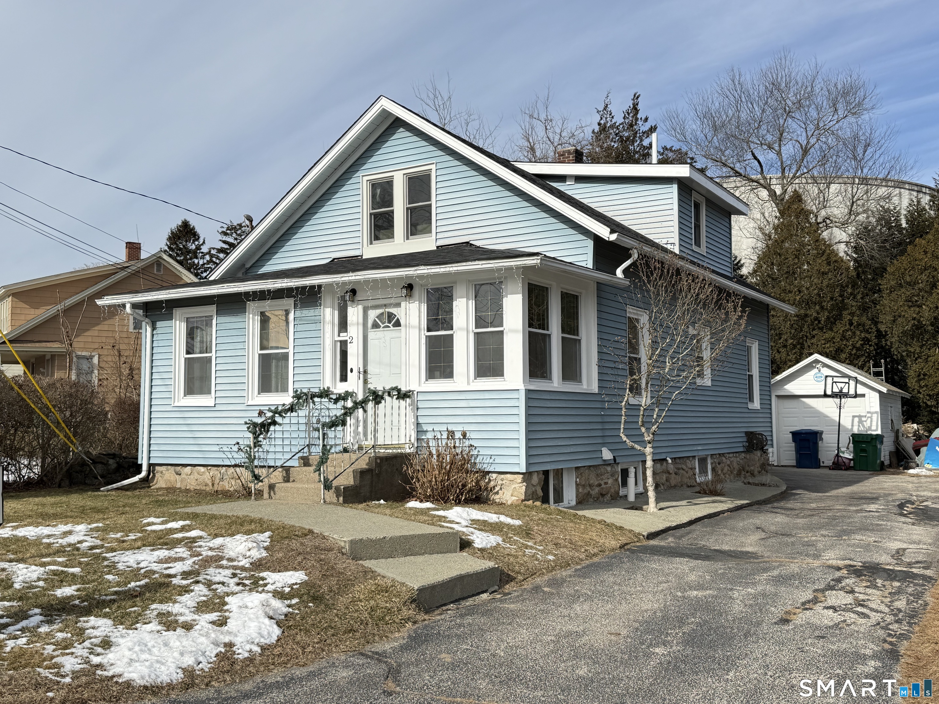 2 Harbor View Avenue