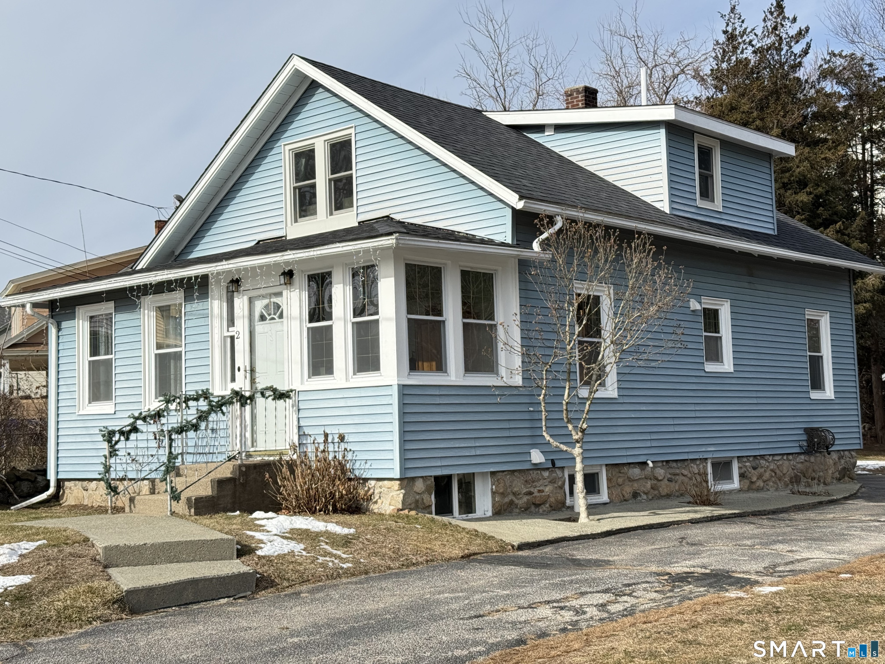 2 Harbor View Avenue