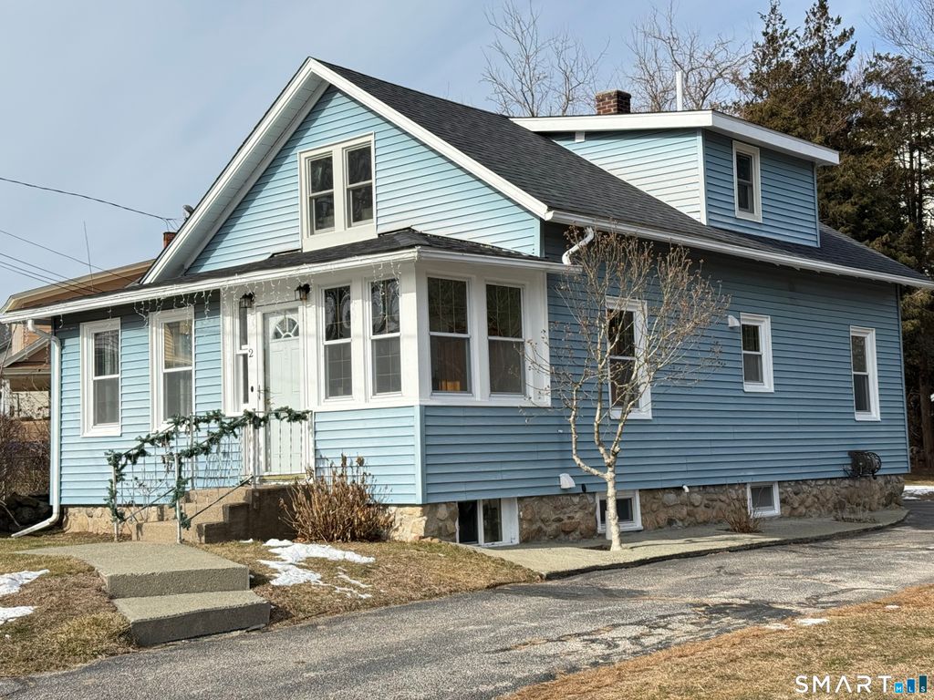 Photo of 2 Harbor View Avenue, Waterford, CT 06385 (MLS # 24150823)