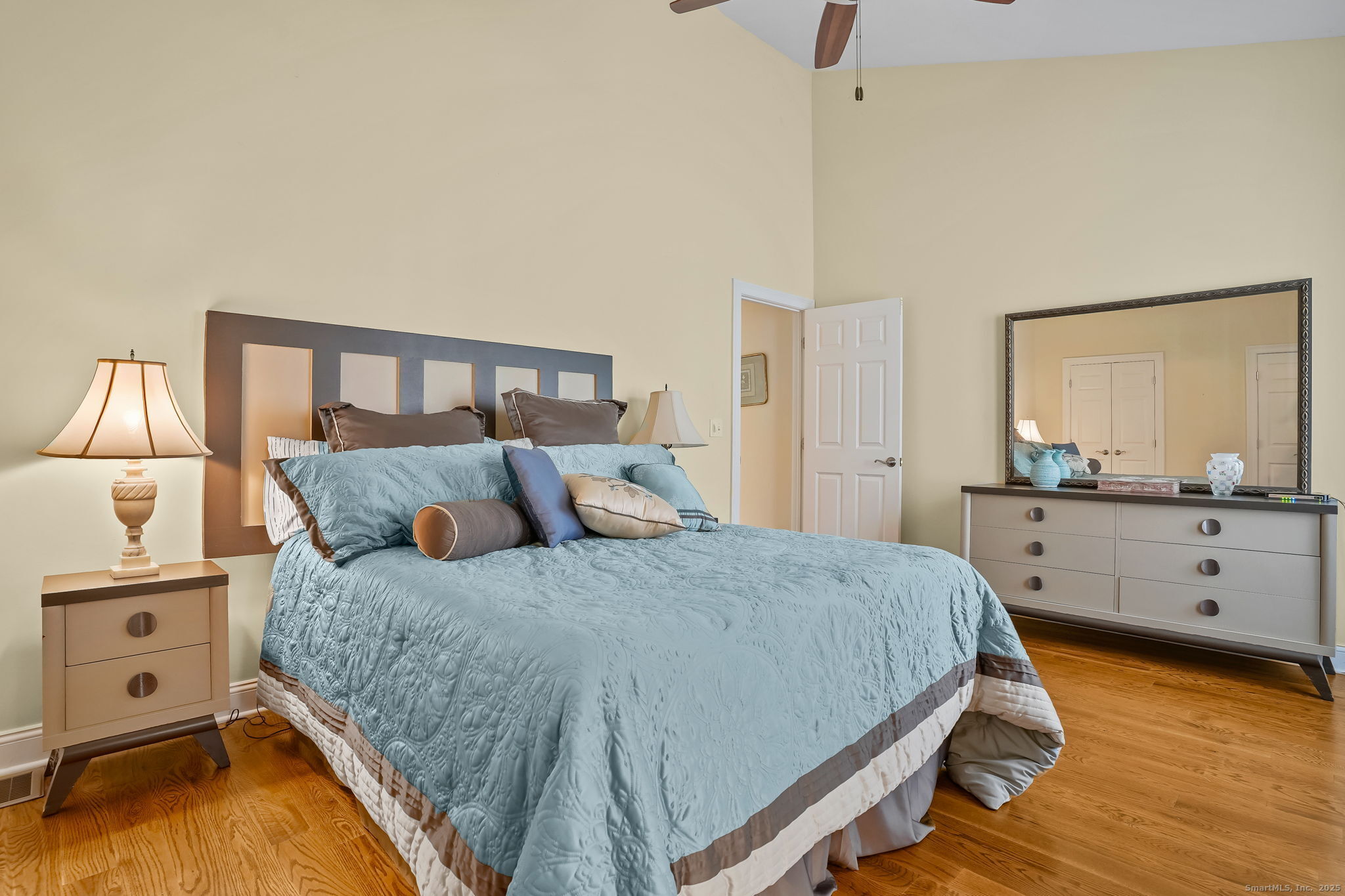 Bethel, Connecticut 06801, United States, 3 Bedrooms Bedrooms, ,4 BathroomsBathrooms,Residential,Active,253293