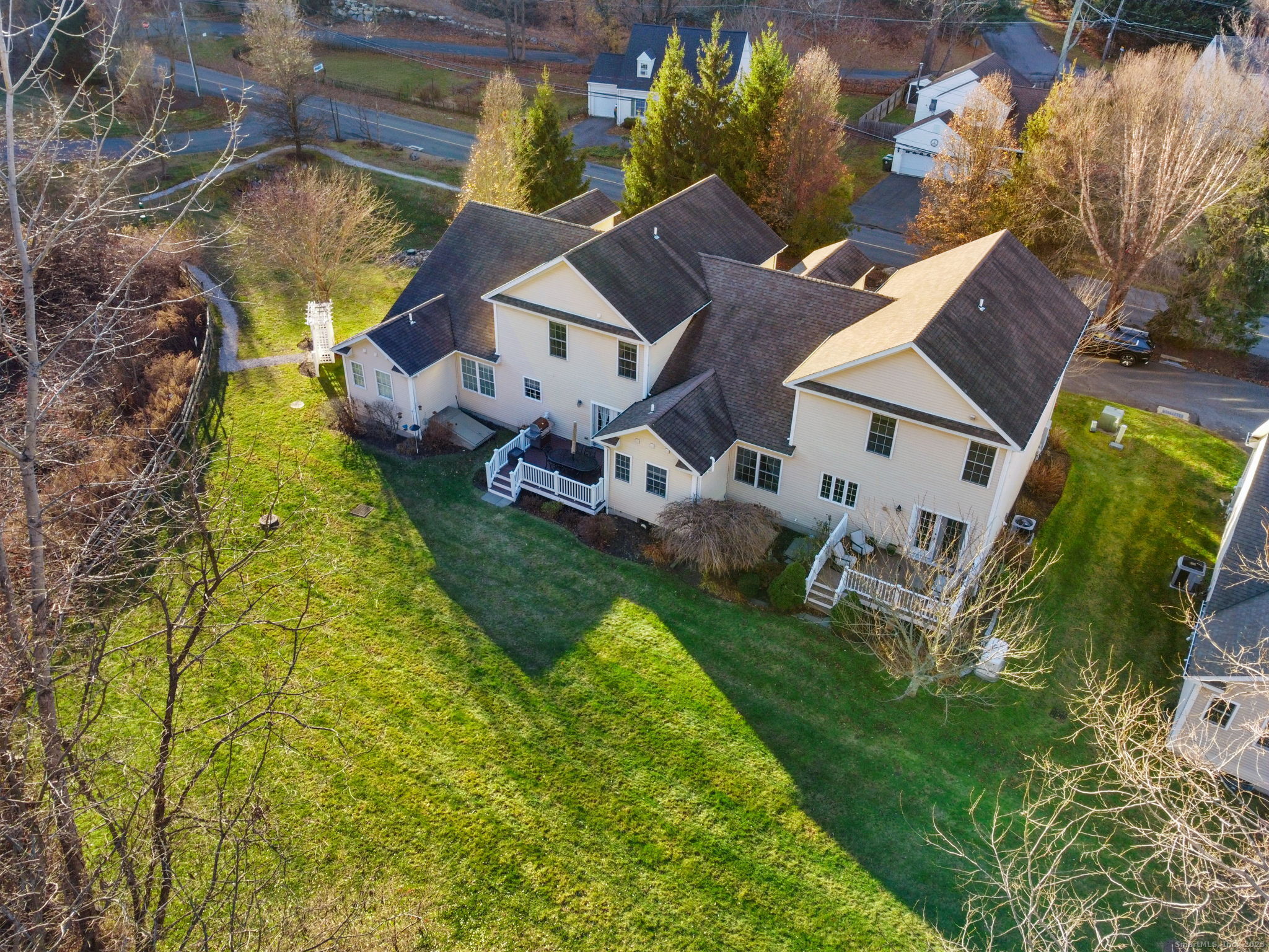 Bethel, Connecticut 06801, United States, 3 Bedrooms Bedrooms, ,4 BathroomsBathrooms,Residential,Active,253293