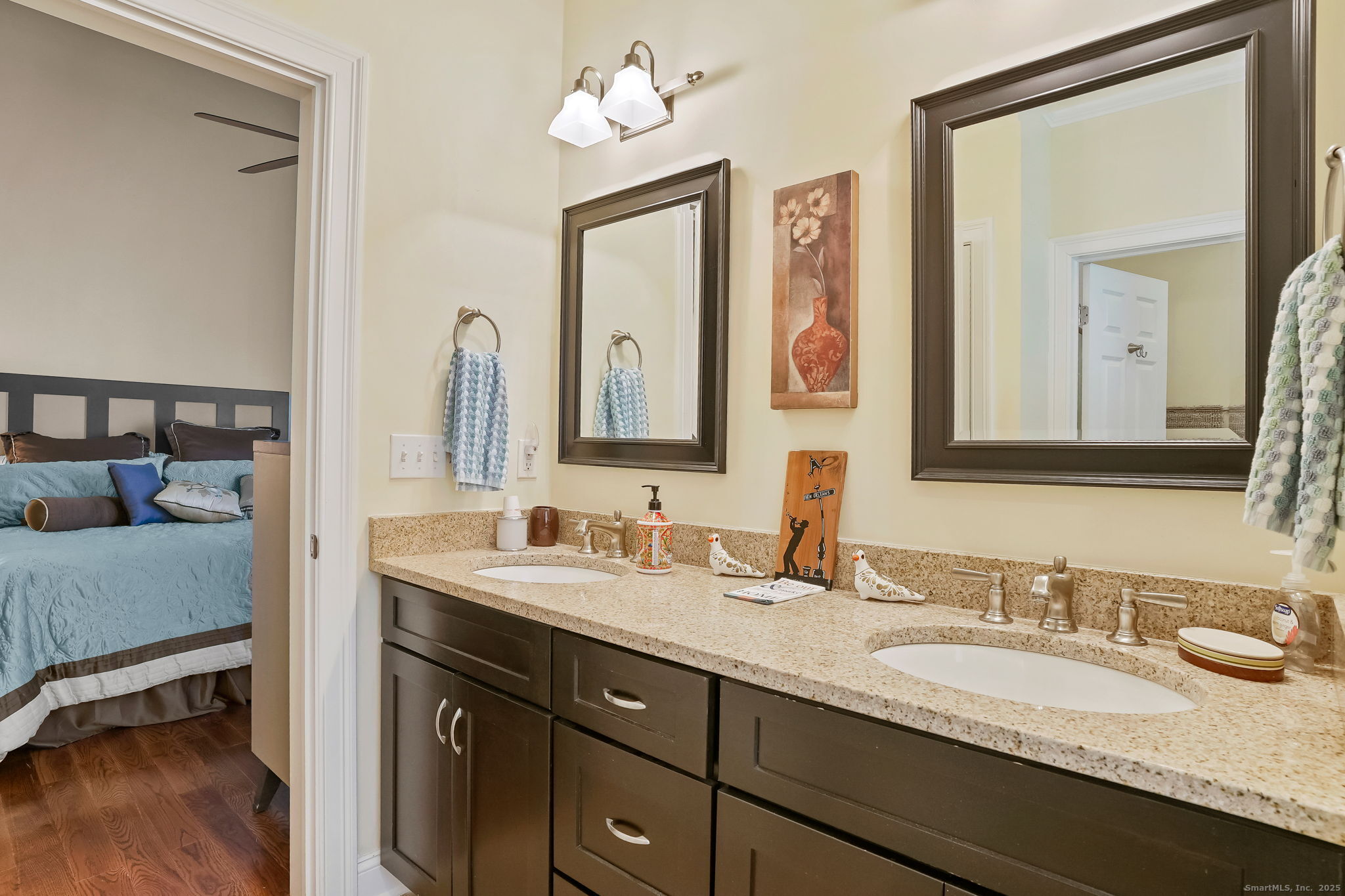 Bethel, Connecticut 06801, United States, 3 Bedrooms Bedrooms, ,4 BathroomsBathrooms,Residential,Active,253293