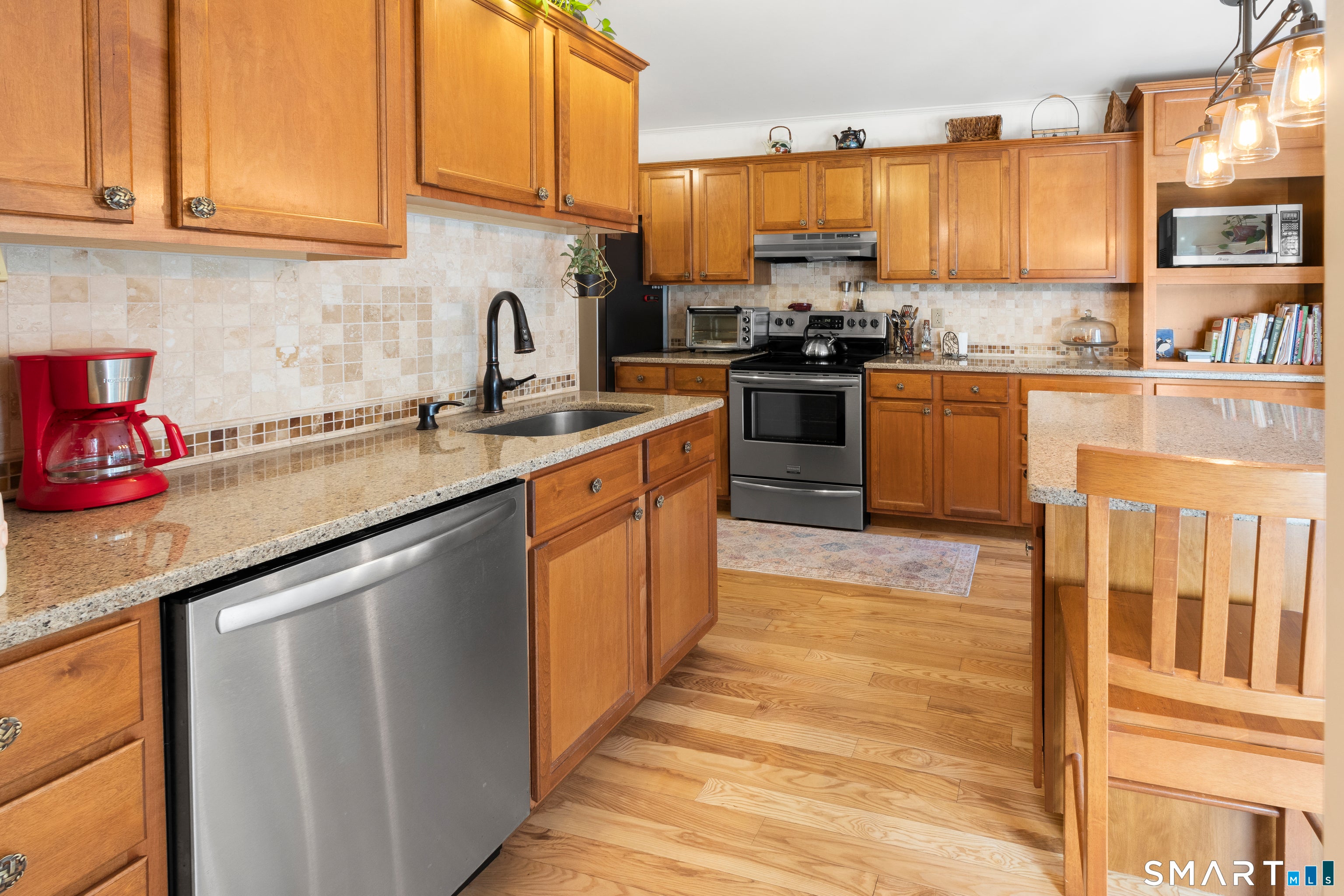 83 Perry Street 171