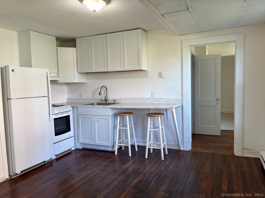 35 B Circle Street