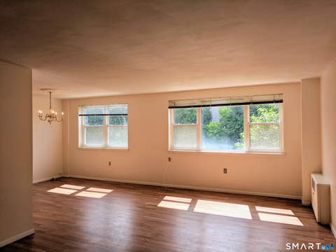Photo of 889 Farmington Avenue Avenue #3K, West Hartford, CT 06119 (MLS # 24193393)