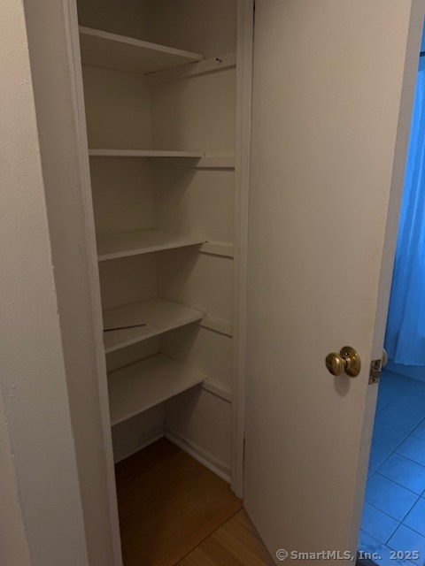 Stamford, Connecticut 06902, United States, 1 Bedroom Bedrooms, ,1 BathroomBathrooms,Residential,Pending,88653