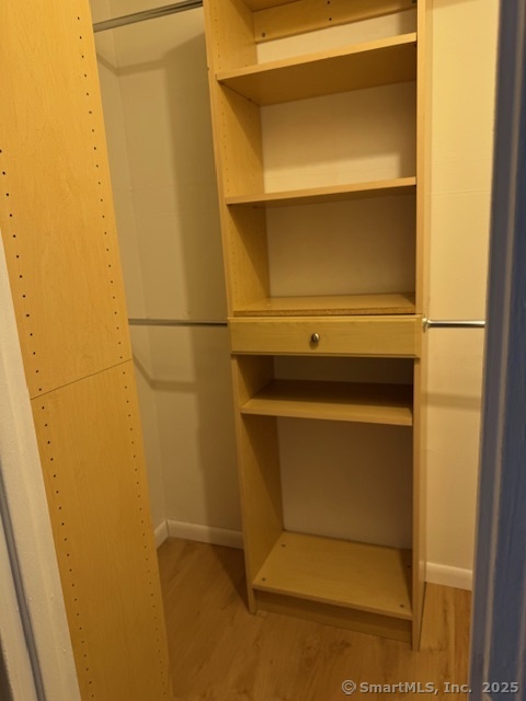 Stamford, Connecticut 06902, United States, 1 Bedroom Bedrooms, ,1 BathroomBathrooms,Residential,Pending,88653