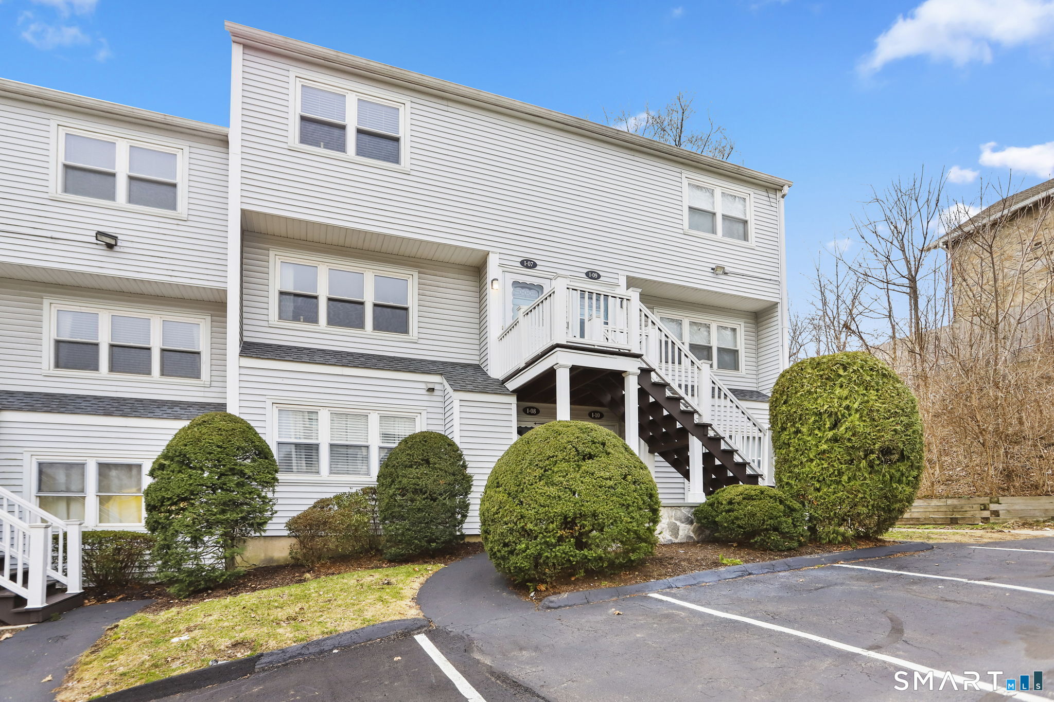 29 Van Buren Avenue I7