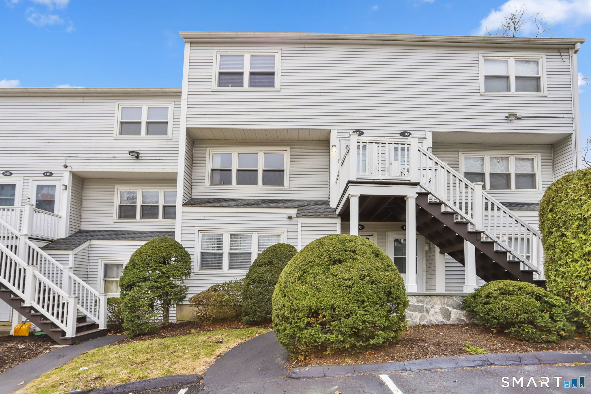 29 Van Buren Avenue I7