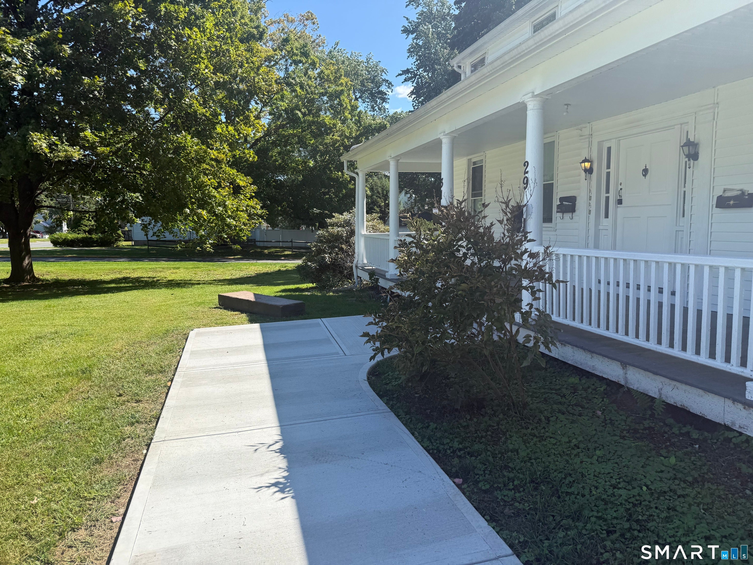 29 Glastonbury Avenue