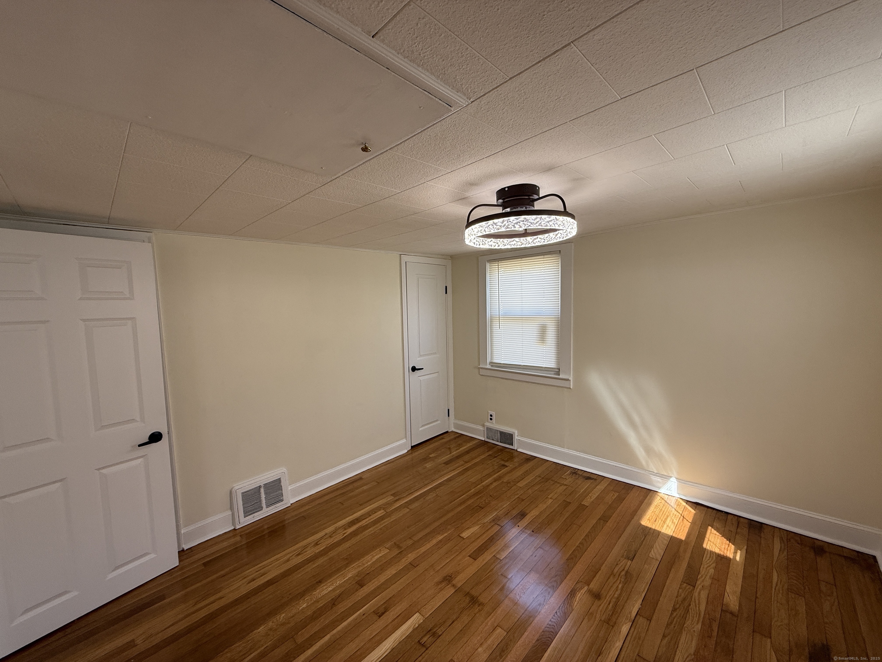 197 Falls Avenue, Watertown, Connecticut image 17