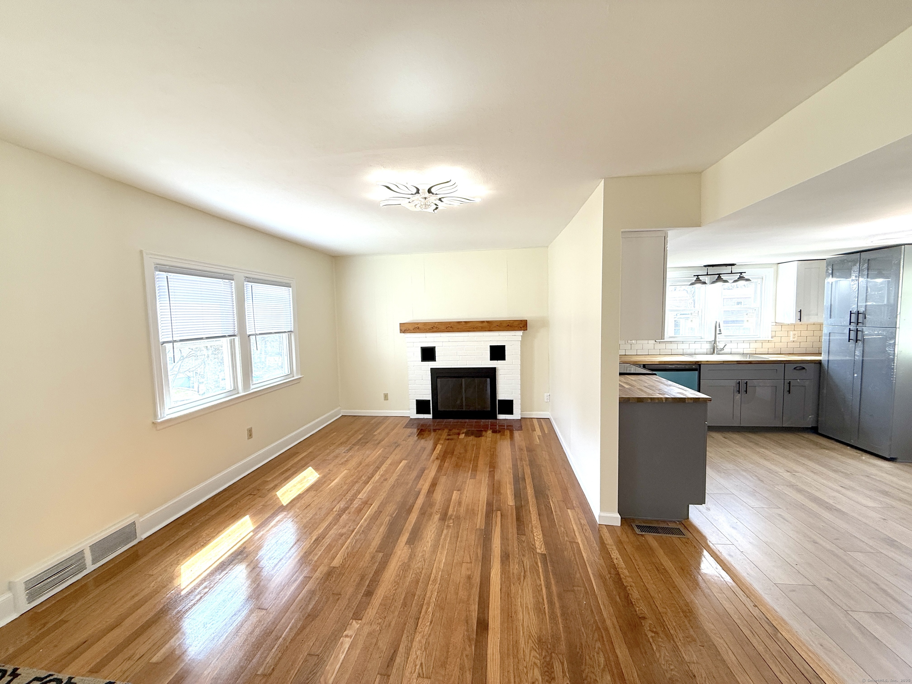 197 Falls Avenue, Watertown, Connecticut image 12