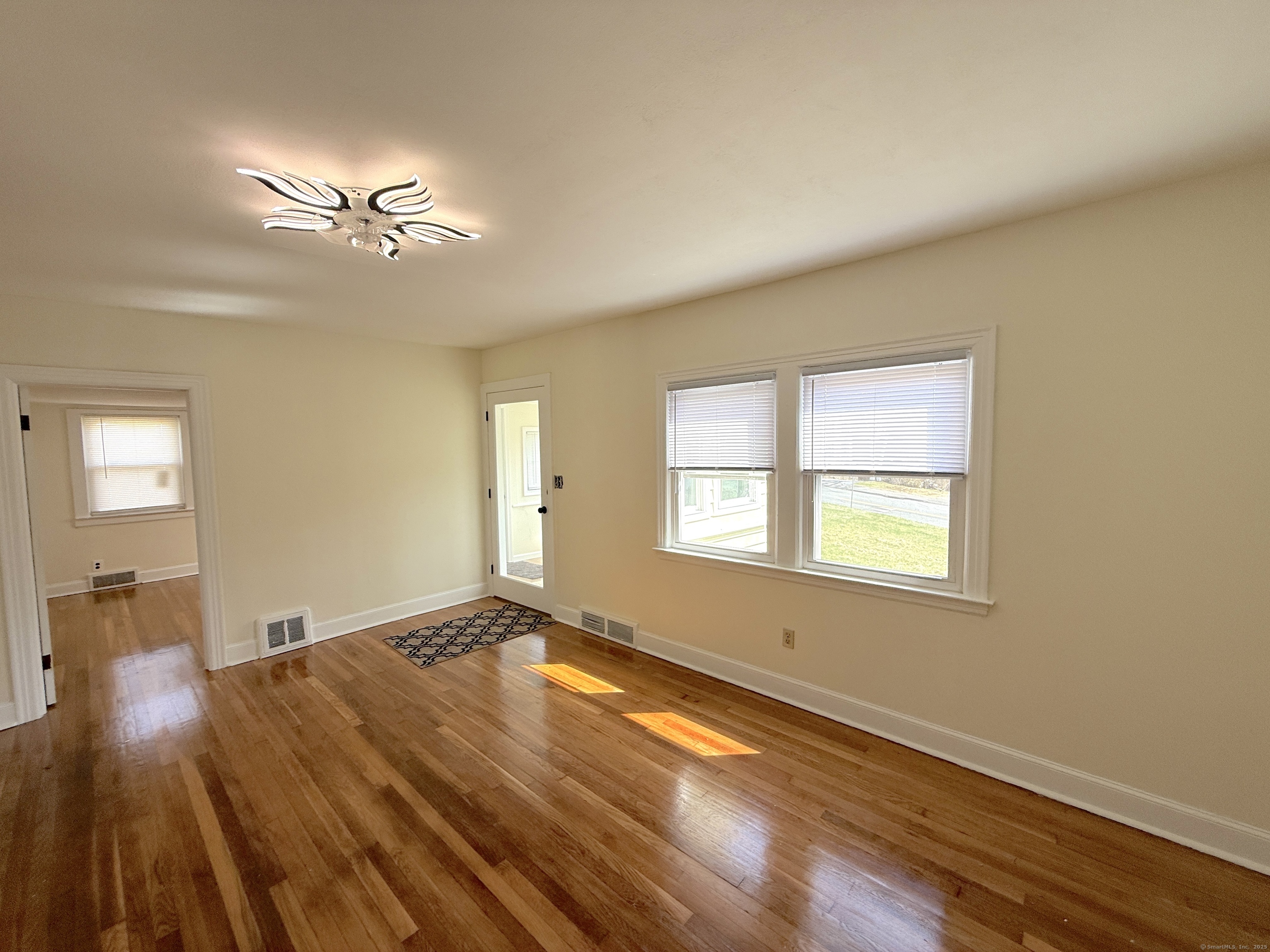 197 Falls Avenue, Watertown, Connecticut image 15