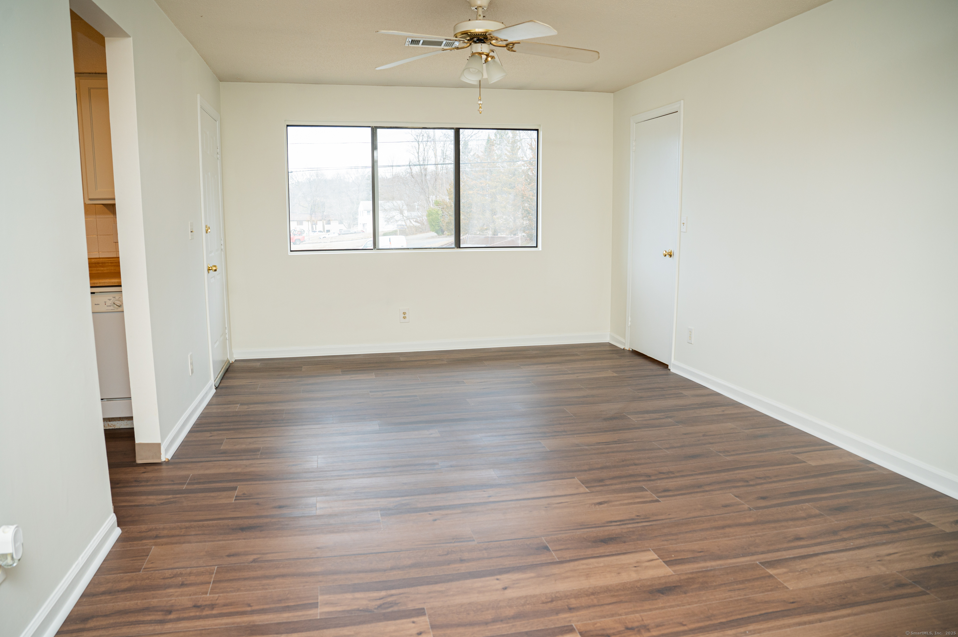 55 Thompson Street #APT 4C, East Haven, Connecticut image 6