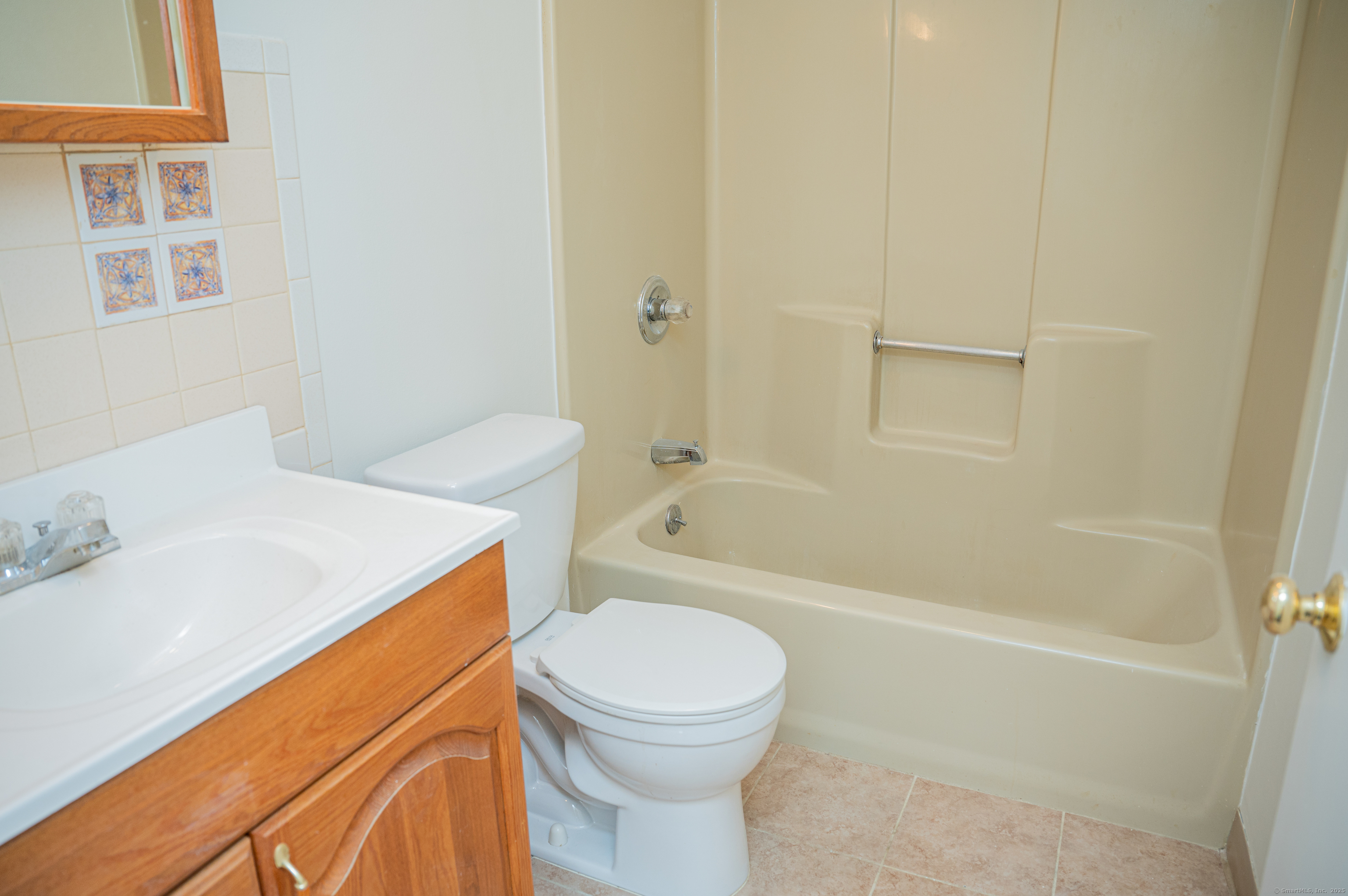 55 Thompson Street #APT 4C, East Haven, Connecticut image 19