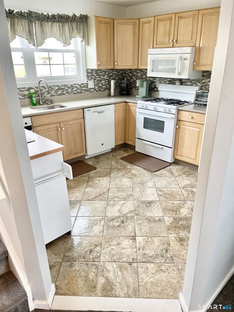 Tiny photo for 2390 State Street #APT 7F, Hamden, CT 06517 (MLS # 24156374)