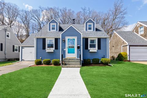 Photo of 8 Bartlett Manor, Norwalk, CT 06850 (MLS # 24165229)