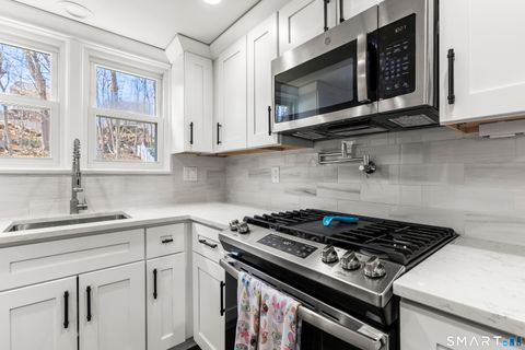 Tiny photo for 8 Bartlett Manor, Norwalk, CT 06850 (MLS # 24165229)