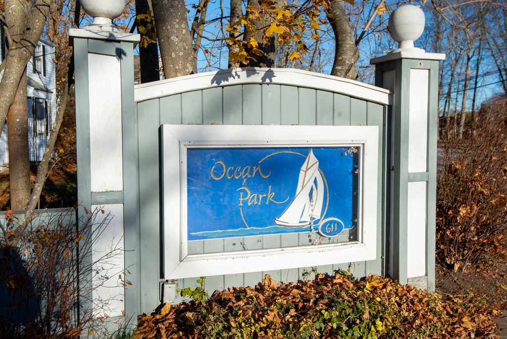 Photo of 611 Ocean Avenue #E5, New London, CT 06320 (MLS # 24142052)