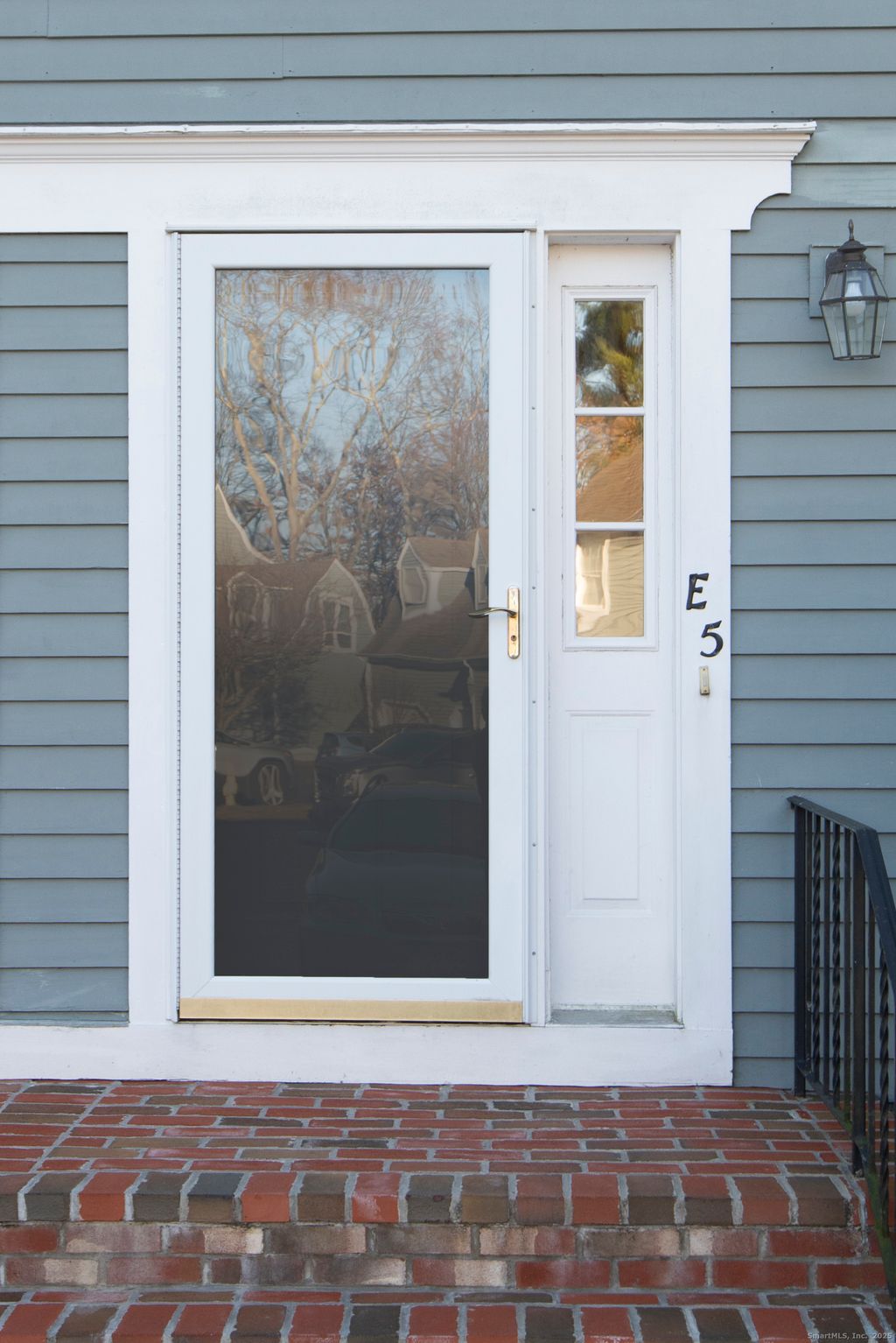 Photo of 611 Ocean Avenue #E5, New London, CT 06320 (MLS # 24142052)