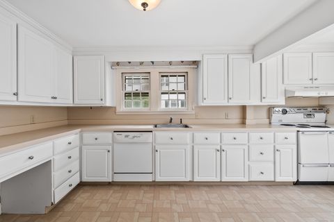 Tiny photo for 63 Rumford Street, West Hartford, CT 06107 (MLS # 24135108)