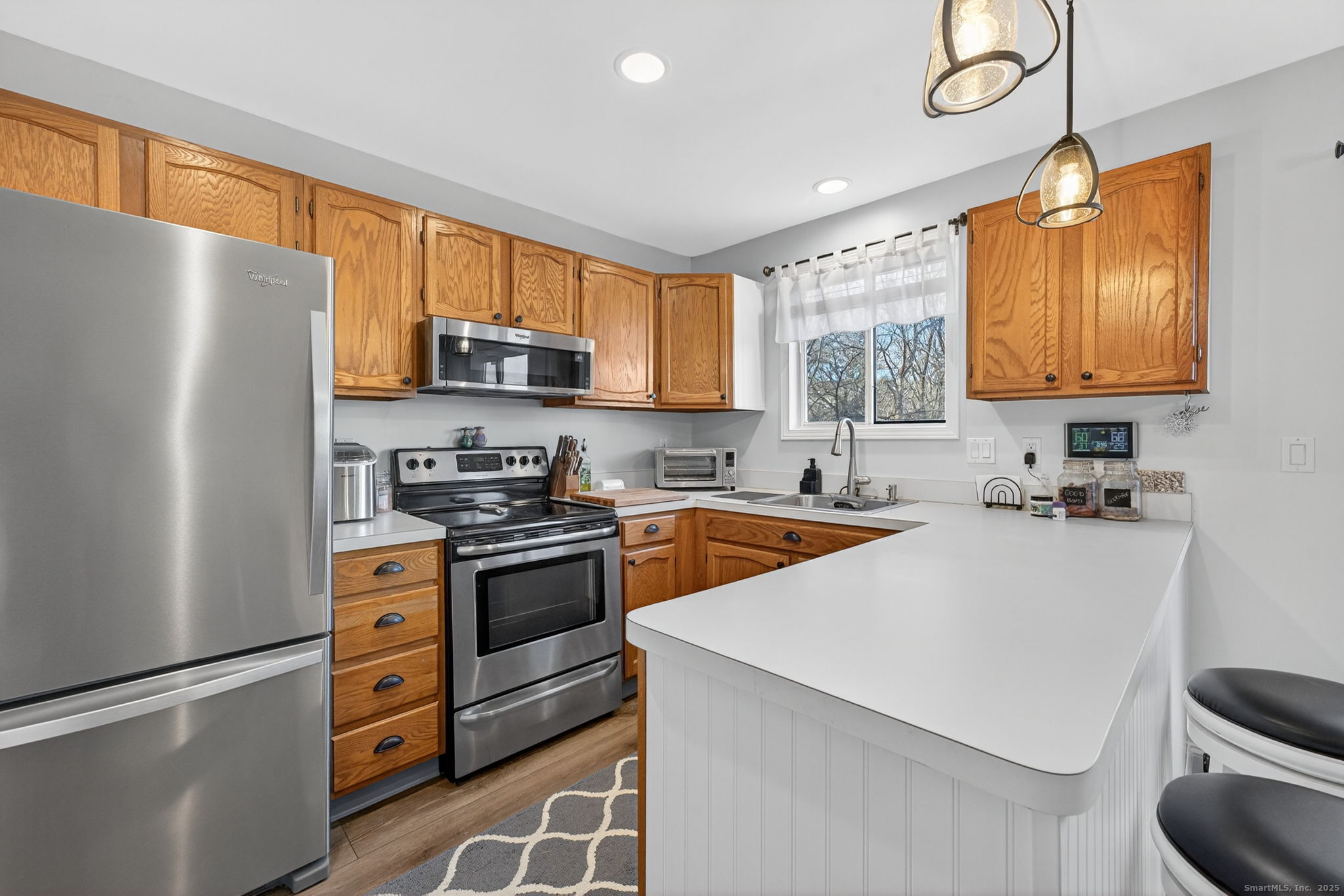 80 Country Lane APT 11