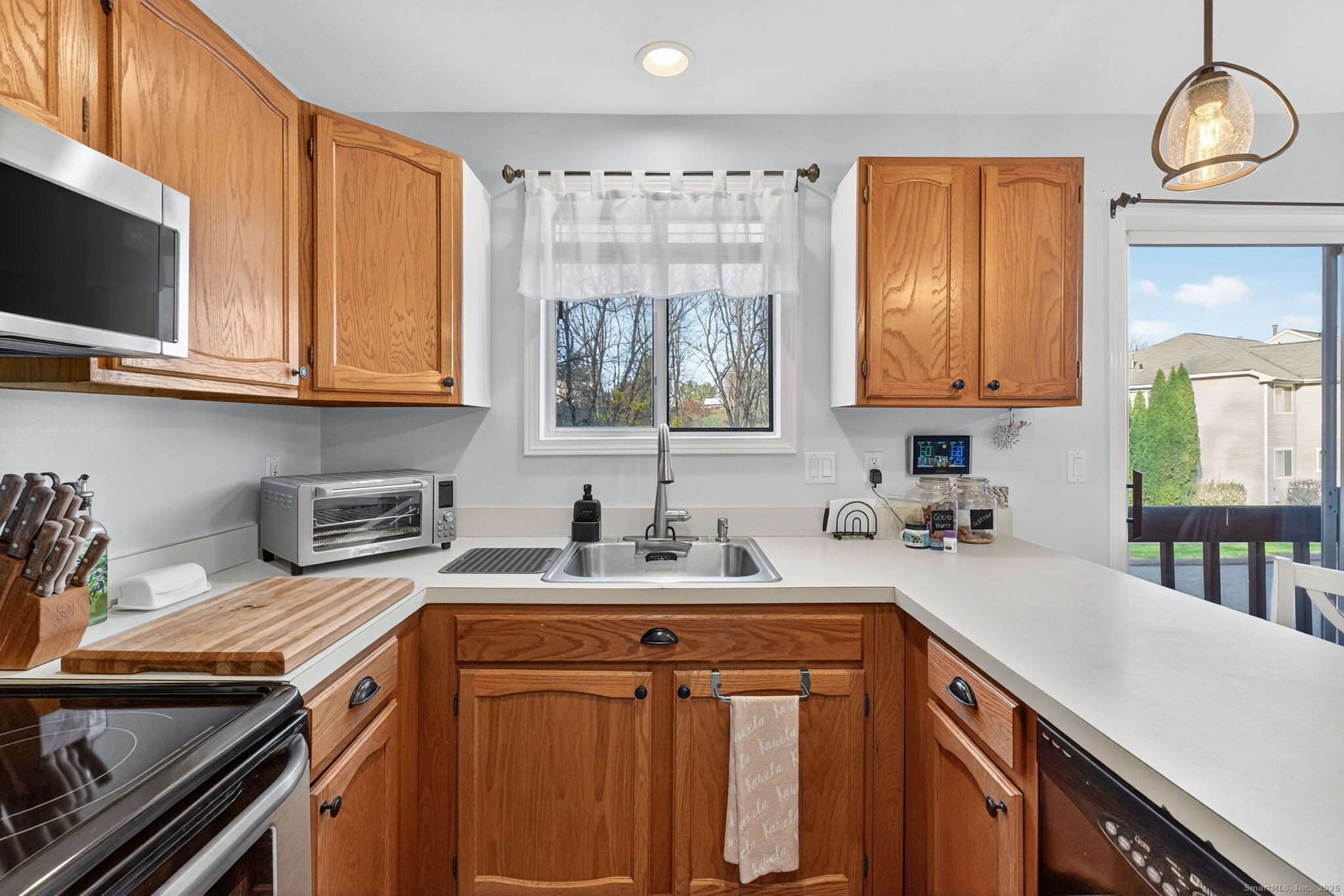 80 Country Lane APT 11