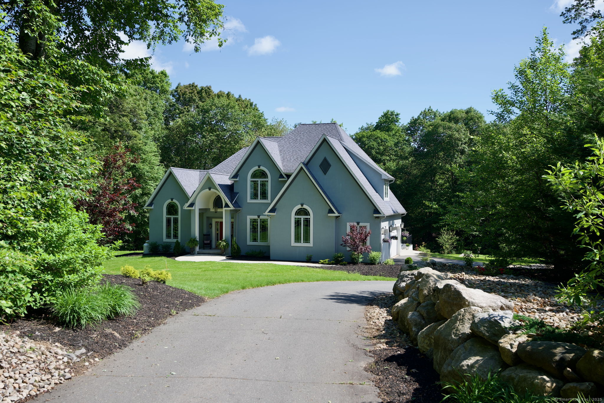 86 Charolais Way