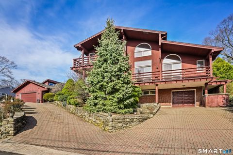 31 Mountain View Drive Brookfield CT 06804