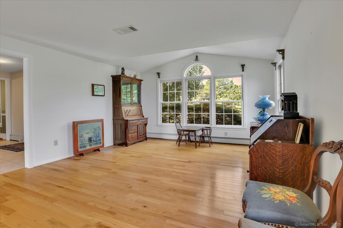 107 Trumbull Lane