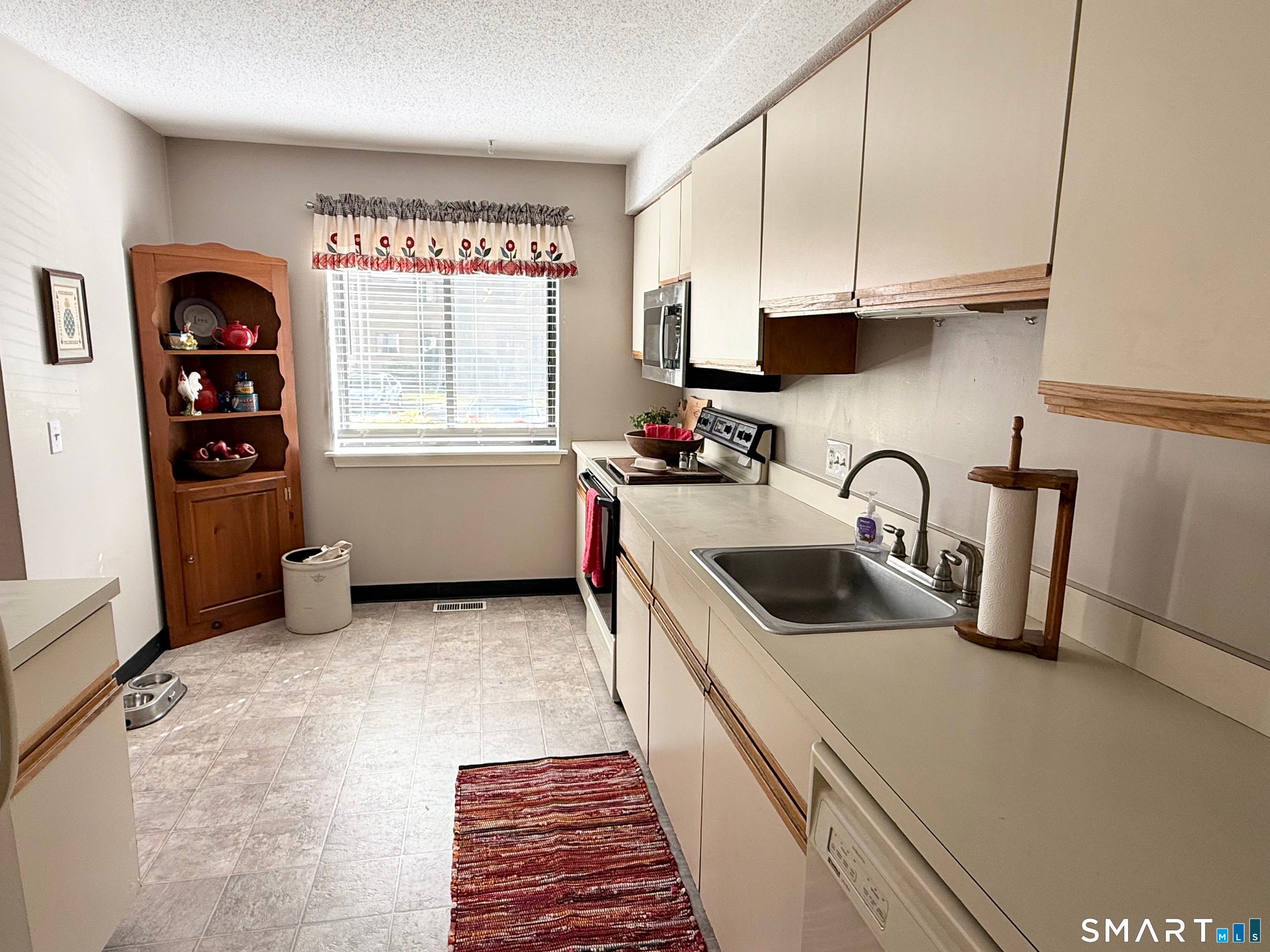 211 Adams Hill Way 211