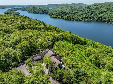 12 Fox Run Sherman CT 06784