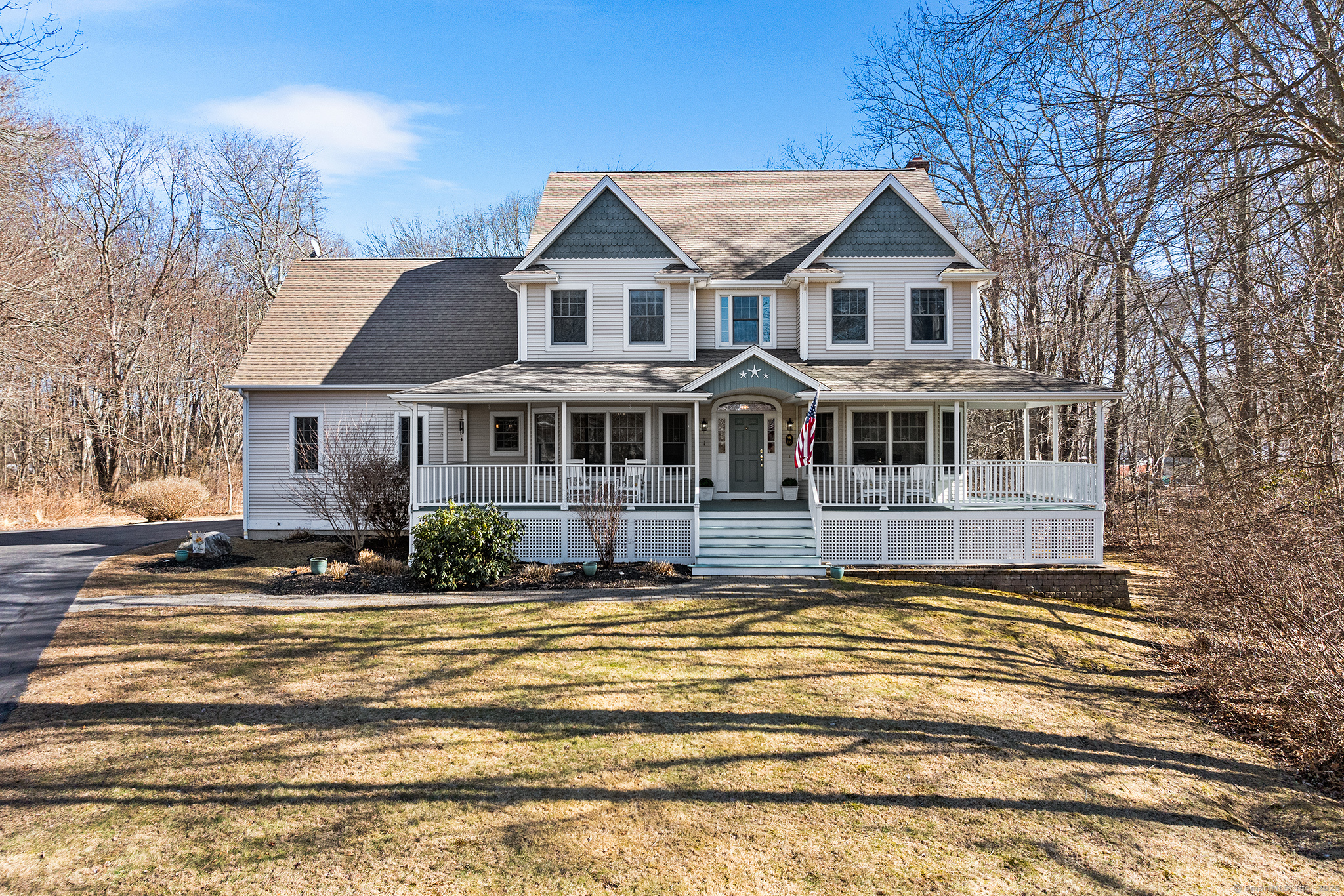 Property for Sale at Spinnaker Road, Waterford, Connecticut - Bedrooms: 5 
Bathrooms: 4 
Rooms: 11  - $798,000