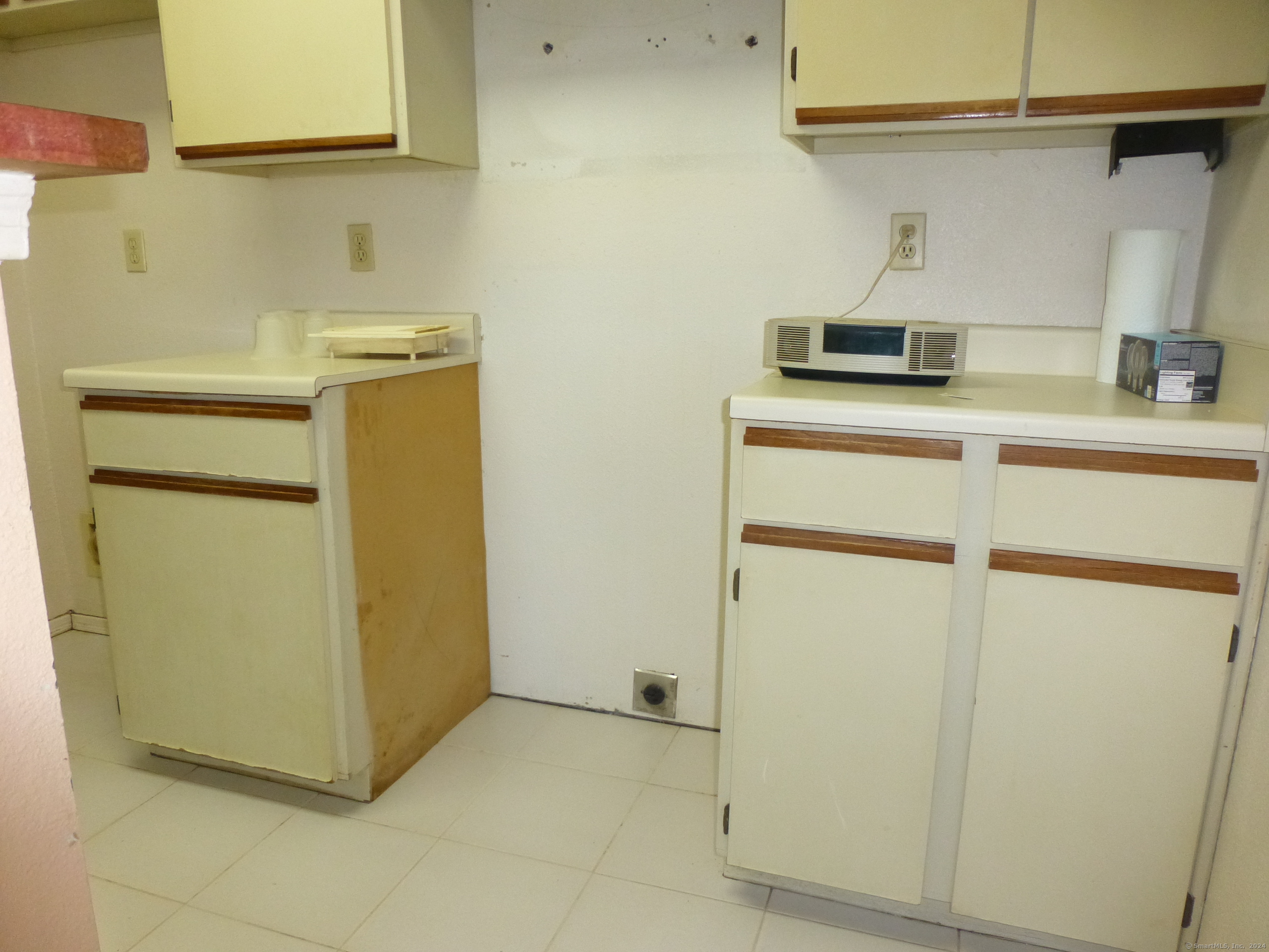 85 Crown Knoll Court #APT 117, Groton, Connecticut image 5