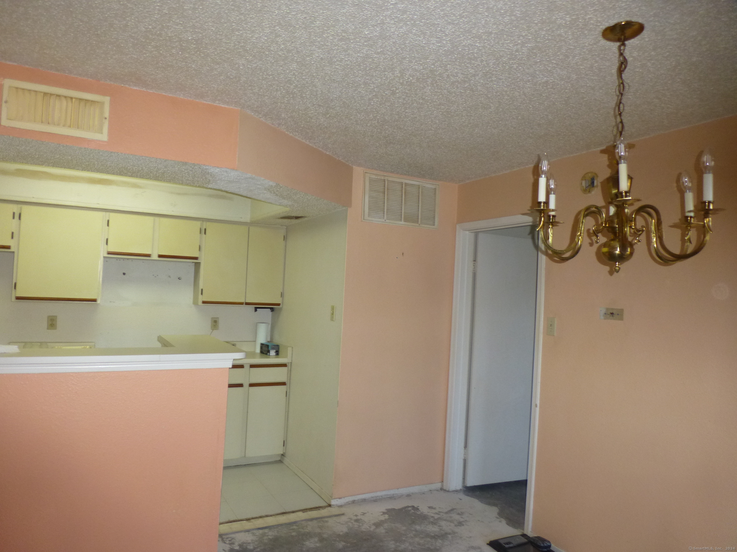 85 Crown Knoll Court #APT 117, Groton, Connecticut image 8