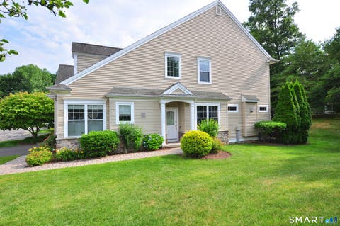 Photo of 104 Bradford Walk #104, Farmington, CT 06032 (MLS # 24198661)
