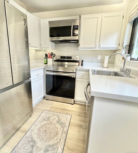 Tiny photo for 102 Rowayton Woods Drive #102, Norwalk, CT 06854 (MLS # 24136065)