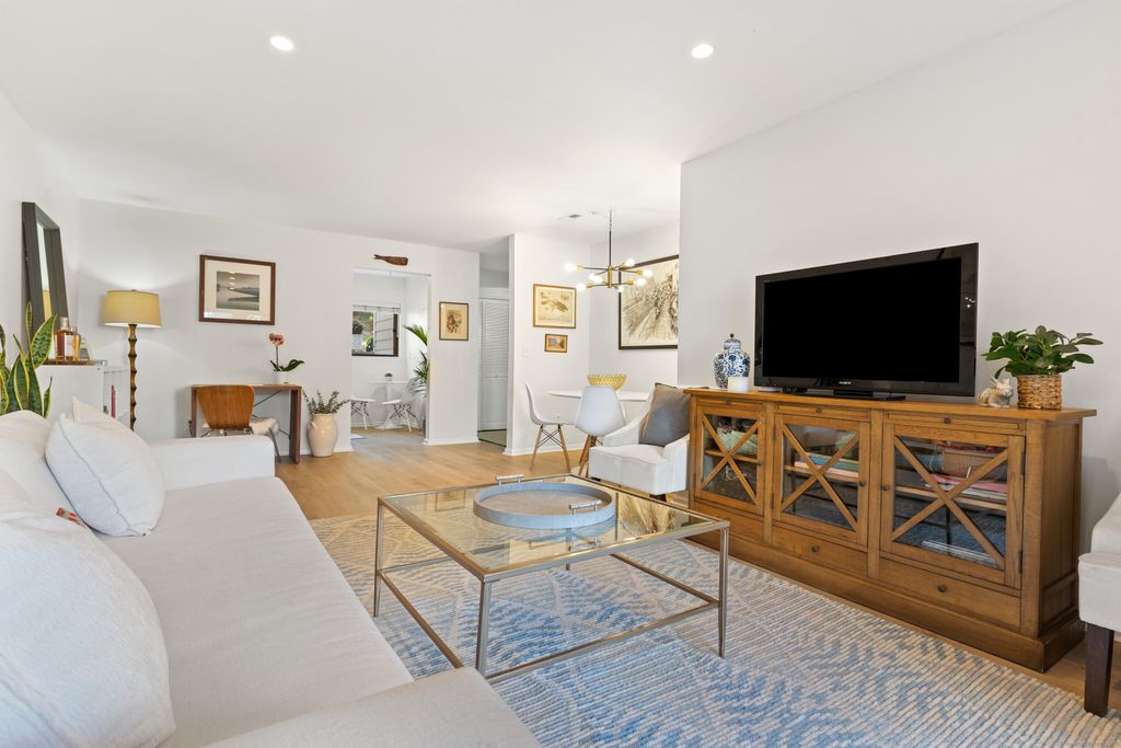 Photo of 102 Rowayton Woods Drive #102, Norwalk, CT 06854 (MLS # 24136065)