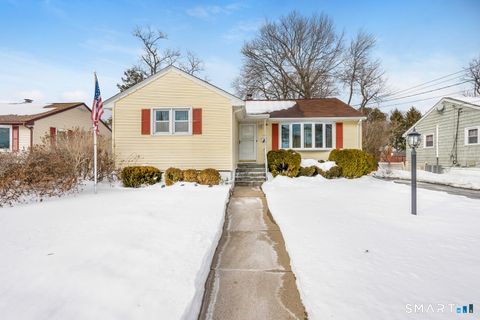 128 Auburn Street Stratford CT 06614