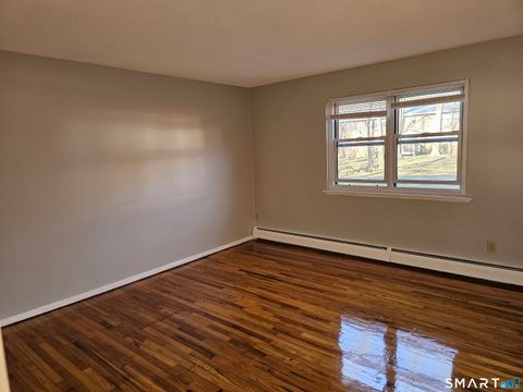 Tiny photo for 494 Oak Avenue #APT 33, Cheshire, CT 06410 (MLS # 24144817)