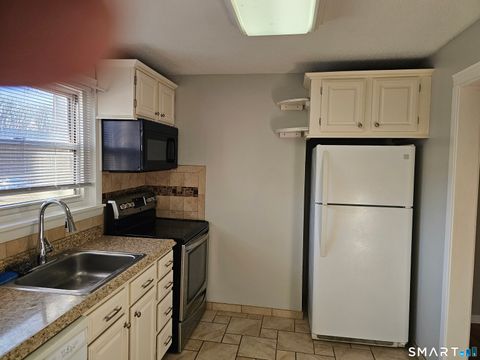 Tiny photo for 494 Oak Avenue #APT 33, Cheshire, CT 06410 (MLS # 24144817)