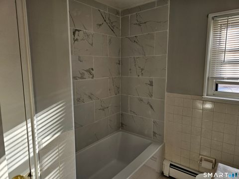 Tiny photo for 494 Oak Avenue #APT 33, Cheshire, CT 06410 (MLS # 24144817)